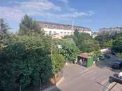 Продаётся 2-комн. вторичка 40 м², м. Элмляр Академиясы, photo 1 from 8