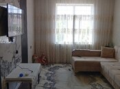 Satılır 2 otaqlı köhnə tikili 55 m², Qaraçuxur q., photo 1 from 8
