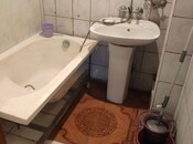 Продаётся 3-комн. вторичка 60 м², м. Кара Караев, photo 6 from 8