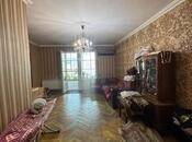 Satılır 5 otaqlı köhnə tikili 120 m², Sahil m., photo 1 from 8