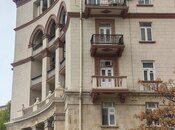 Satılır 3 otaqlı köhnə tikili 97.8 m², Nizami m., photo 2 from 8