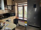 Satılır 3 otaqlı köhnə tikili 70 m², Elmlər Akademiyası m., photo 6 from 8