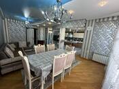 Сдаётся 3-комн. новостройка 140 м², м. Нефтчиляр, photo 1 from 8