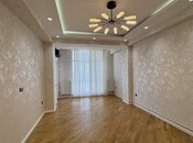 Satılır 2 otaqlı yeni tikili 70 m², 7-ci mikrorayon q., photo 2 from 8