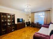 Satılır 3 otaqlı köhnə tikili 80 m², Nəsimi m., photo 1 from 8