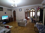 Satılır 3 otaqlı köhnə tikili 60 m², Bakıxanov q., photo 1 from 8