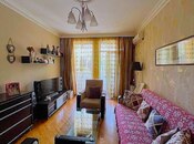 Satılır 3 otaqlı köhnə tikili 85 m², Elmlər Akademiyası m., photo 1 from 8