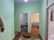 Продаётся 3-комн. вторичка 80 м², м. Иншаатчылар, photo 1 from 8