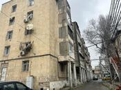 Satılır 3 otaqlı köhnə tikili 70 m², Nizami m., photo 1 from 8