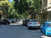 Продаётся 3-комн. вторичка 70 м², м. Элмляр Академиясы, photo 1 from 8