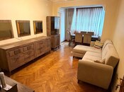 Satılır 3 otaqlı köhnə tikili 75 m², Nizami m., photo 1 from 8
