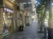 Satılır 2 otaqlı köhnə tikili 45 m², Sahil m., photo 1 from 8