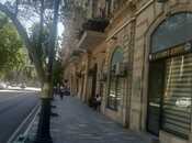 Satılır 2 otaqlı köhnə tikili 45 m², Sahil m., photo 1 from 8