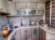 Satılır 2 otaqlı köhnə tikili 80 m², Qara Qarayev m., photo 6 from 8