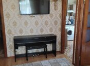 Satılır 2 otaqlı köhnə tikili 45 m², Xalqlar Dostluğu m., photo 2 from 8
