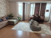 Продаётся 2-комн. новостройка 90 м², Хатаинский р., photo 1 from 8