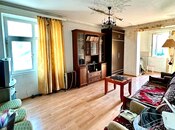 Satılır 2 otaqlı köhnə tikili 45 m², Qara Qarayev m., photo 1 from 8