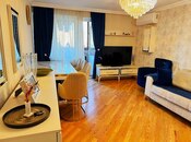 Satılır 3 otaqlı köhnə tikili 75 m², Memar Əcəmi m., photo 1 from 7
