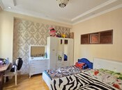Продаётся 3-комн. новостройка 72 м², м. Кара Караев, photo 4 from 8