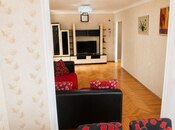 Продаётся 2-комн. вторичка 65 м², м. Низами, photo 3 from 8