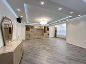 Продаётся 4-комн. новостройка 184 м², м. Кара Караев, photo 1 from 8