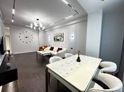 Продаётся 2-комн. новостройка 70 м², м. Элмляр Академиясы, photo 1 from 8