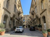 Satılır 3 otaqlı köhnə tikili 100 m², Sahil m., photo 7 from 8