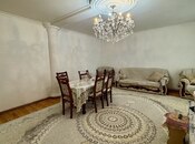 Satılır 4 otaqlı köhnə tikili 135 m², Yasamal r., photo 2 from 8