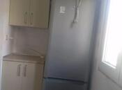 Satılır 2 otaqlı köhnə tikili 40 m², İnşaatçılar m., photo 6 from 8