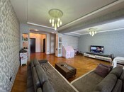 Satılır 3 otaqlı yeni tikili 140 m², 28 May m., photo 2 from 8