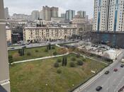 Продаётся 2-комн. новостройка 72 м², м. Низами, photo 3 from 8