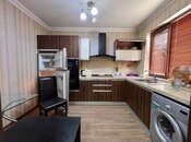 Сдаётся 3-комн. новостройка 71 м², м. Низами, photo 1 from 8