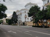 Продаётся 2-комн. вторичка 42 м², м. Элмляр Академиясы, photo 4 from 8
