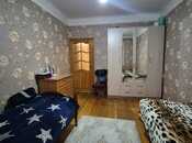Satılır 4 otaqlı köhnə tikili 130 m², İnşaatçılar m., photo 3 from 8