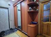 Satılır 4 otaqlı köhnə tikili 130 m², İnşaatçılar m., photo 8 from 8