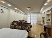 Продаётся 4-комн. новостройка 221 м², м. Элмляр Академиясы, photo 1 from 8