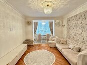Satılır 3 otaqlı köhnə tikili 80 m², İnşaatçılar m., photo 2 from 8