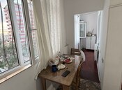 Satılır 4 otaqlı köhnə tikili 105 m², Qara Qarayev m., photo 6 from 8