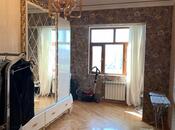Satılır 3 otaqlı köhnə tikili 90 m², Nərimanov r., photo 1 from 8