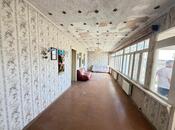 Satılır 4 otaqlı həyət evi/bağ evi 220 m², Qaraçuxur q., photo 1 from 8
