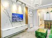 Satılır 3 otaqlı köhnə tikili 90 m², Sahil m., photo 1 from 8