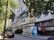 Satılır 2 otaqlı köhnə tikili 65 m², Nəsimi m., photo 1 from 8