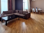 Сдаётся 3-комн. новостройка 150 м², м. 20 января, photo 2 from 8