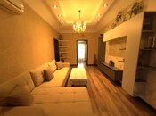 Satılır 3 otaqlı köhnə tikili 75 m², Azadlıq Prospekti m., photo 1 from 8