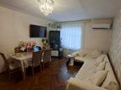 Satılır 2 otaqlı köhnə tikili 55 m², Qara Qarayev m., photo 2 from 8
