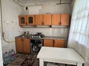 Satılır 2 otaqlı köhnə tikili 65 m², Xalqlar Dostluğu m., photo 4 from 8