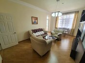 Сдаётся 2-комн. новостройка 95 м², м. Низами, photo 3 from 8