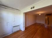 Satılır 1 otaqlı köhnə tikili 35 m², Xalqlar Dostluğu m., photo 3 from 8