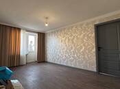 Satılır 2 otaqlı köhnə tikili 60 m², İnşaatçılar m., photo 1 from 8
