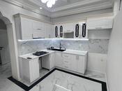 Продаётся 2-комн. новостройка 70 м², м. Кара Караев, photo 1 from 8